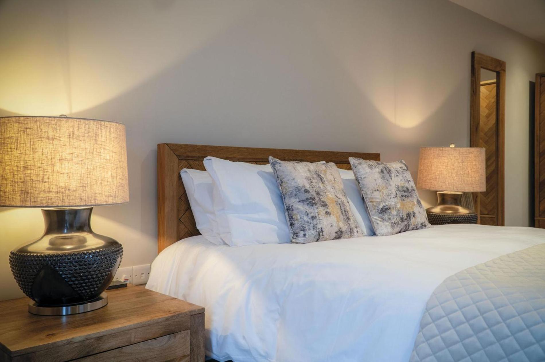 Suite 1 - Sleeping Giant Hotel - Pen Y Cae Inn Brecon Exterior photo