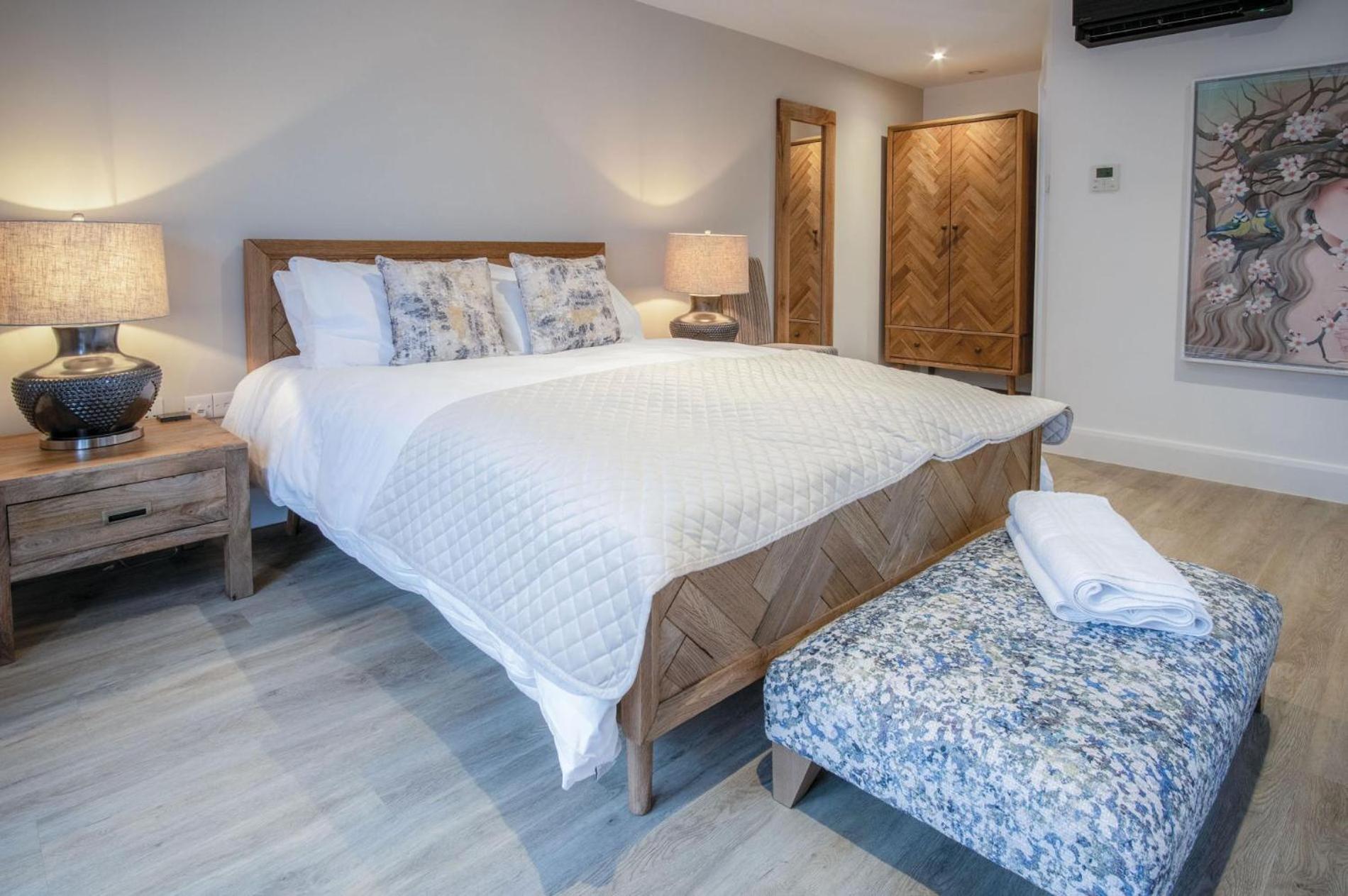Suite 1 - Sleeping Giant Hotel - Pen Y Cae Inn Brecon Exterior photo