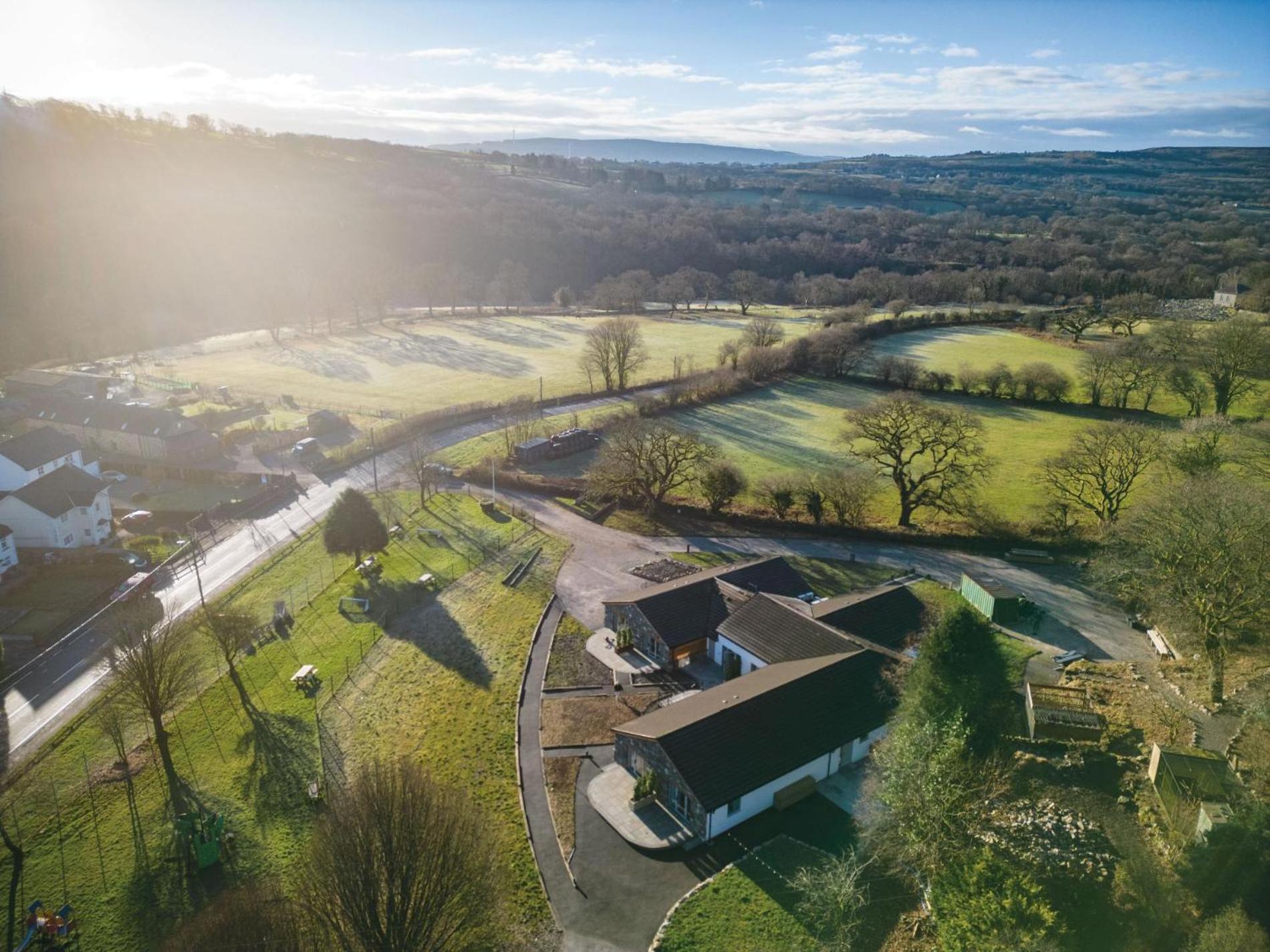 Suite 1 - Sleeping Giant Hotel - Pen Y Cae Inn Brecon Exterior photo