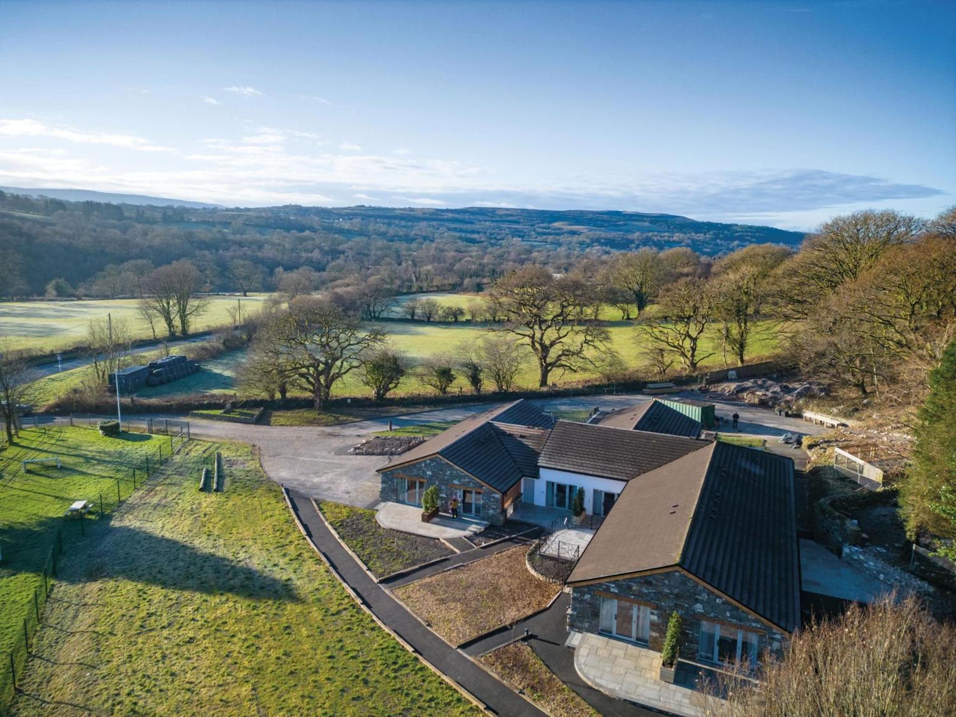 Suite 1 - Sleeping Giant Hotel - Pen Y Cae Inn Brecon Exterior photo